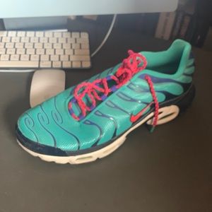 Hyperjade air max tn plus discover,